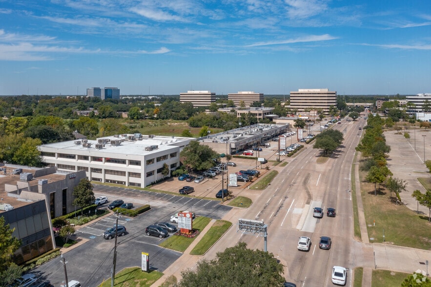 955 Dairy Ashford Rd, Houston, TX à louer - Aérien – Image 2 sur 7