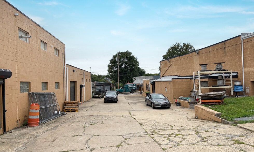 4211-15 Leiper St, Philadelphia, PA à louer - Photo principale – Image 1 sur 5