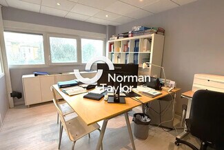 Plus de détails pour Bureau à vendre