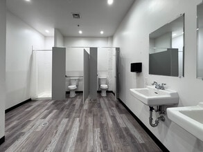 29-28 41st Ave, Long Island City, NY à louer Photo intérieure– Image 1 sur 4