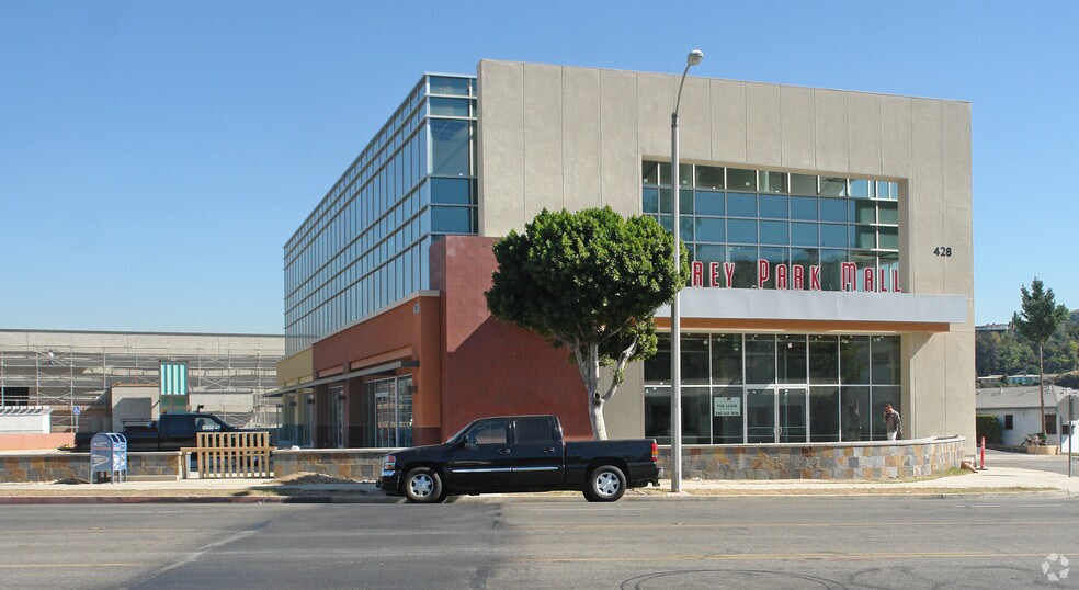 400 S Atlantic Blvd, Monterey Park, CA à louer - Photo de l’immeuble – Image 3 sur 6
