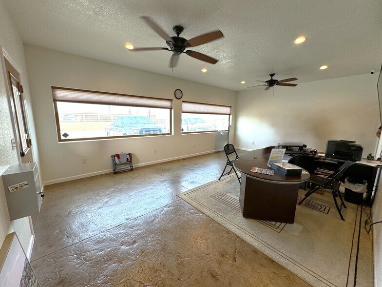 2601 Laughlin View Dr, Bullhead City, AZ à louer - Photo de l’immeuble – Image 3 sur 7