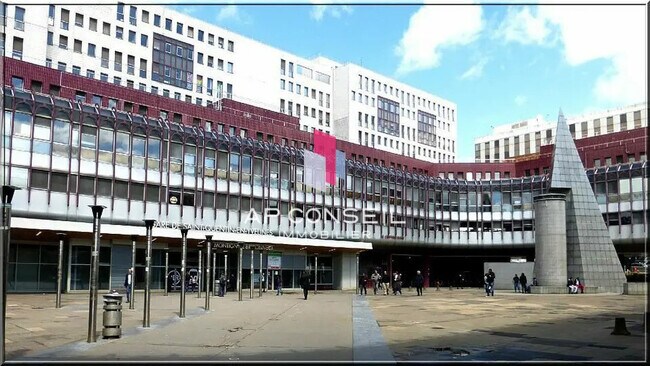 Plus de détails pour Bureau à louer