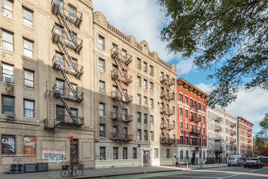 515 W 170th St, New York, NY à vendre - Photo de l’immeuble – Image 3 sur 29