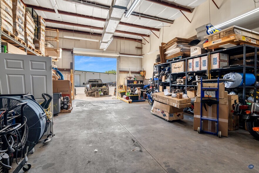 4200 Dow Rd, Melbourne, FL à louer - Photo de l’immeuble – Image 3 sur 7