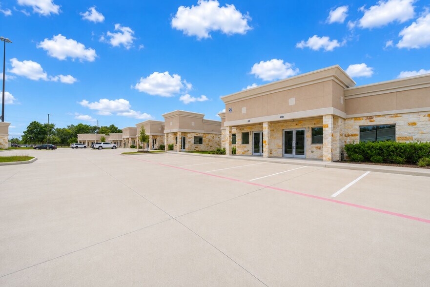 16310 State Highway 249, Houston, TX à vendre - Photo de l’immeuble – Image 1 sur 15