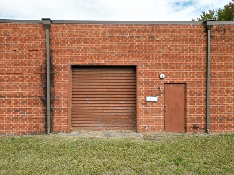 900 Baker Rd, High Point, NC à louer - Photo de l’immeuble – Image 3 sur 14