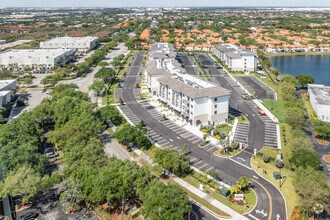 8205 Commerce Way, Miami Lakes, FL - VUE AÉRIENNE  vue de carte