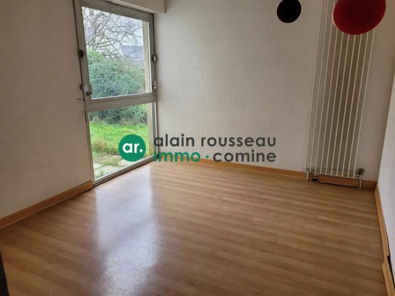 Local d’activités dans Orvault à louer - Photo de l’immeuble – Image 3 sur 6