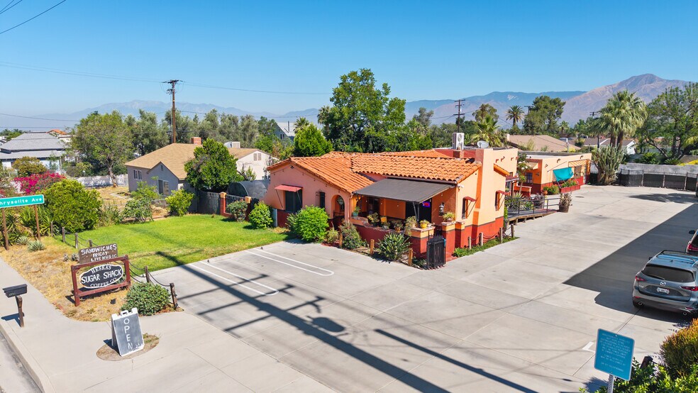 1741 Mentone Blvd, Mentone, CA à vendre - Photo de l’immeuble – Image 2 sur 41