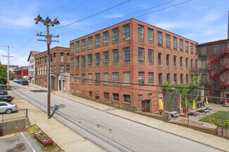 Plus de détails pour 59 Foundry St, Central Falls, RI - Industriel/Logistique à vendre