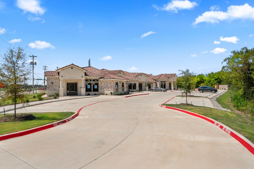 4801 Golden Triangle Blvd, Fort Worth, TX à louer - Photo de l’immeuble – Image 2 sur 9