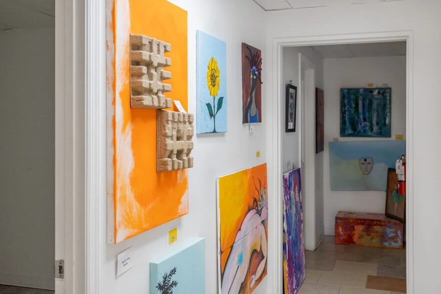 400 23rd St S, Saint Petersburg, FL à louer - Photo de l’immeuble – Image 3 sur 15