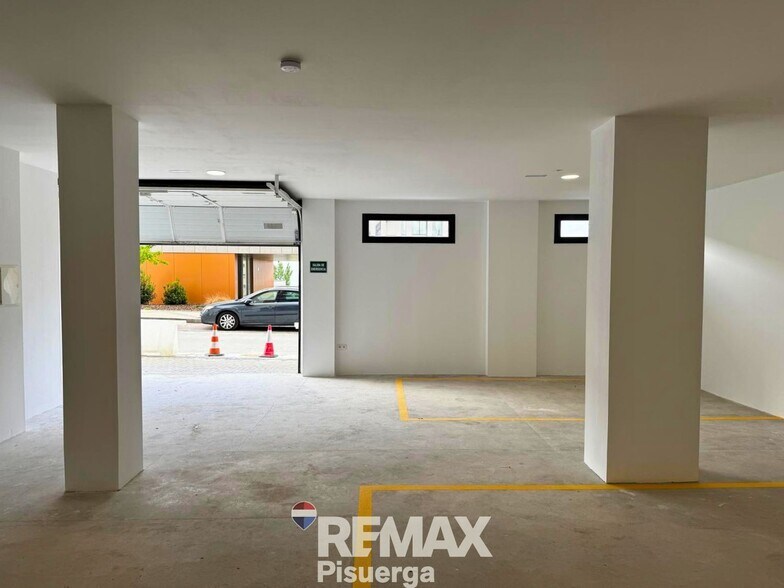 Calle de Enrique Cubero, 12, Valladolid, Valladolid à vendre - Photo de l’immeuble – Image 3 sur 14