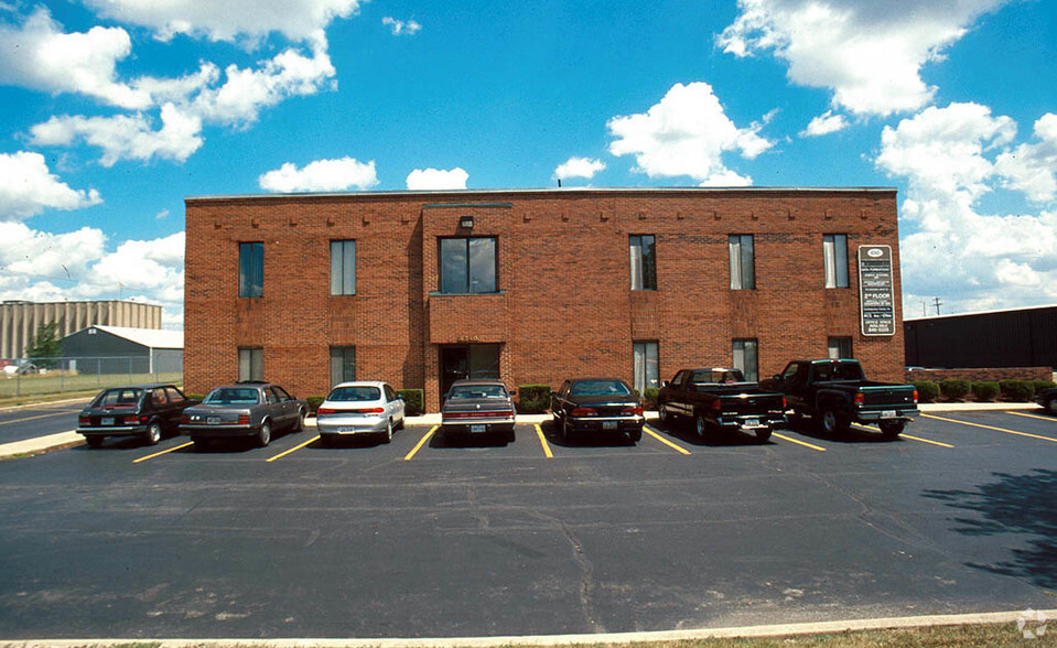 6740 Huntley Rd, Columbus, OH à louer - Photo principale – Image 3 sur 4
