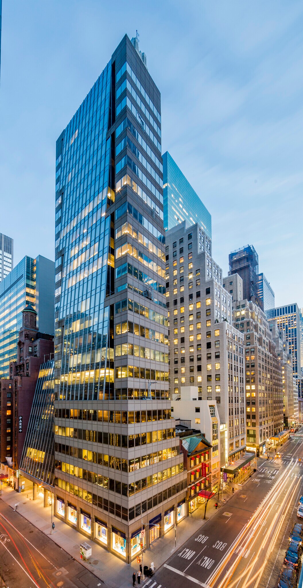 527 Madison Ave, New York, NY à louer Photo principale– Image 1 sur 2