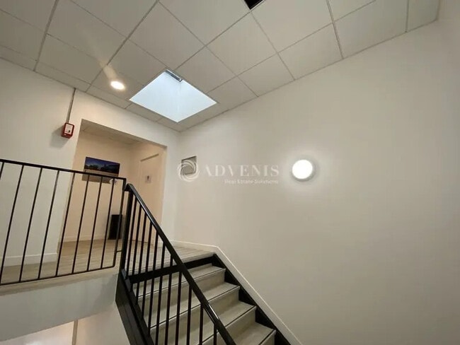 Plus de détails pour Bureau à vendre