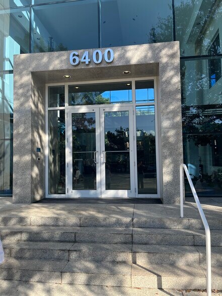 6400 N Congress Ave, Boca Raton, FL à louer - Photo de l’immeuble – Image 2 sur 11