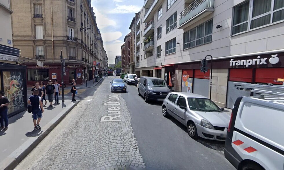 Local commercial dans Paris à louer - Photo de l’immeuble – Image 2 sur 4