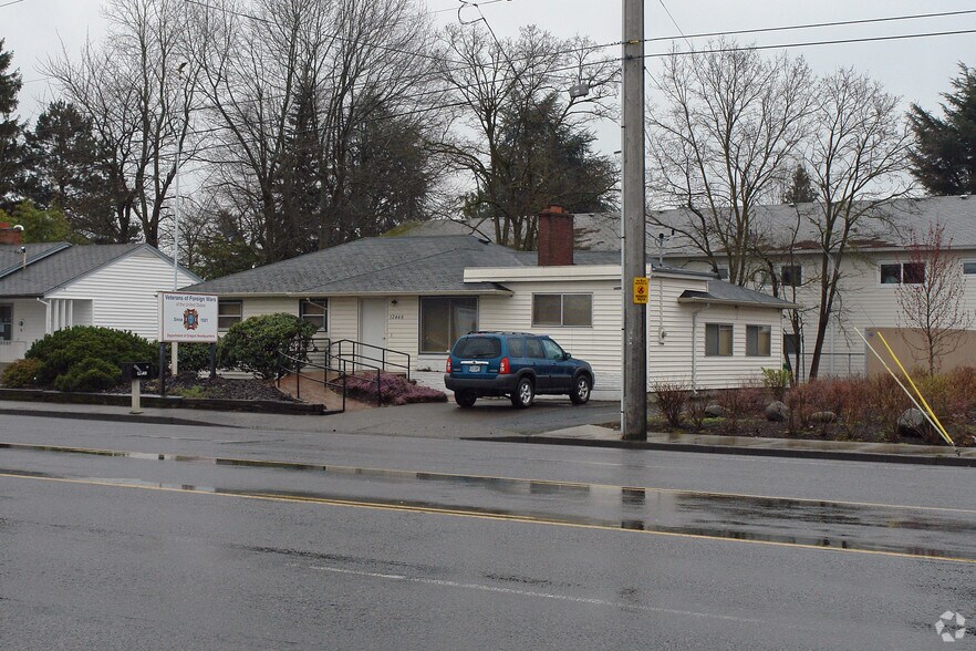 12440 NE Halsey St, Portland, OR à vendre - Photo principale – Image 1 sur 5