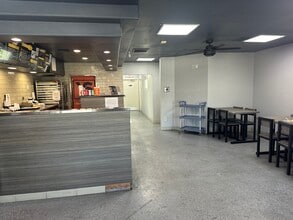 21666-21682 Stevens Creek Blvd, Cupertino, CA à louer Photo intérieure– Image 2 sur 5