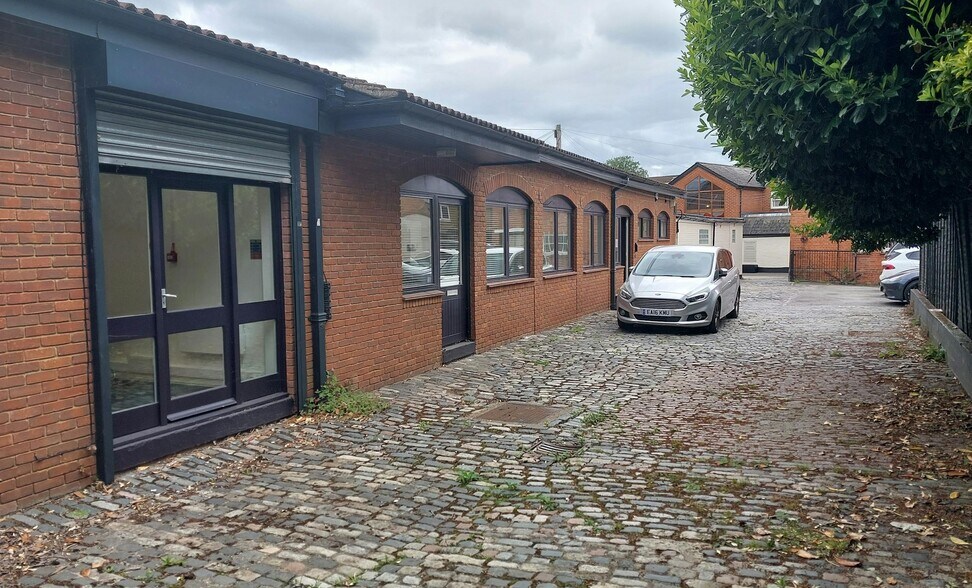 59B High St, Ascot à louer - Photo de l’immeuble – Image 2 sur 12