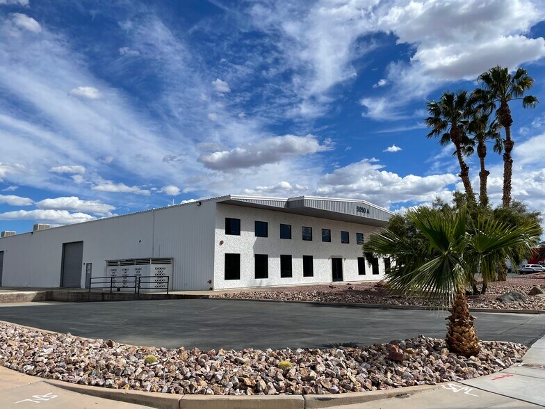 5050 Steptoe St, Las Vegas, NV à vendre - Photo principale – Image 1 sur 3