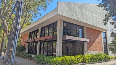 829 De la Vina St, Santa Barbara, CA à louer Photo intérieure– Image 1 sur 4