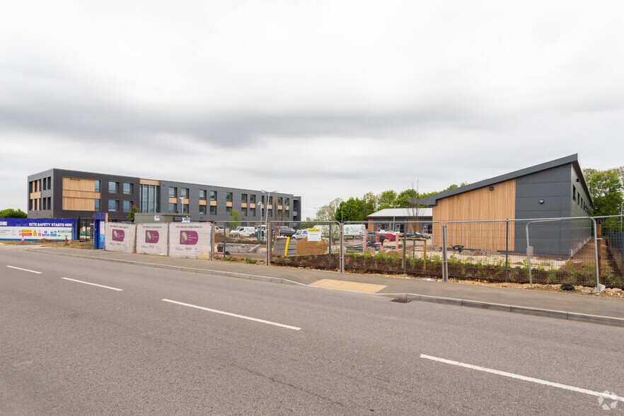 Warth Park Way, Raunds à louer - Photo principale – Image 1 sur 35