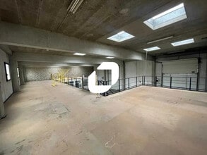 10 Rue du Moulin Vert, Vert à louer Photo de l’immeuble– Image 2 sur 8