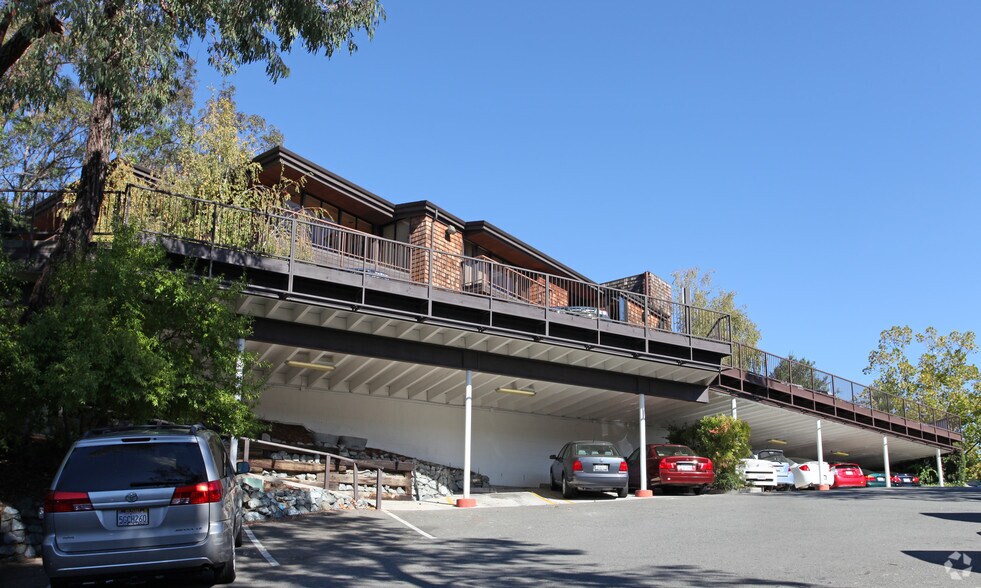 3736 Mount Diablo Blvd, Lafayette, CA à louer - Photo de l’immeuble – Image 3 sur 6