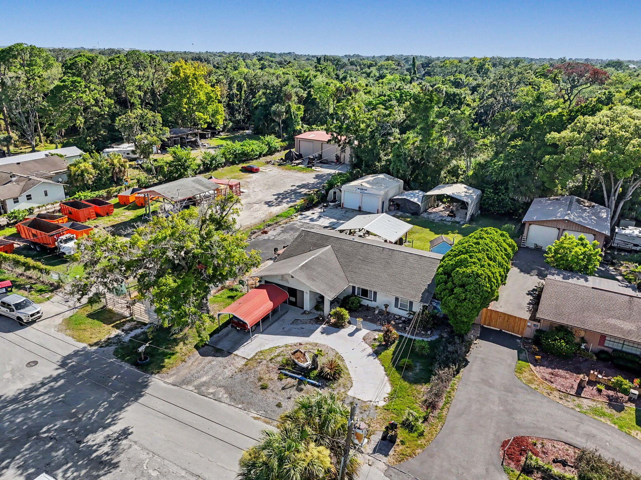 7813 Leo Kidd Ave, Port Richey, FL à vendre Photo principale– Image 1 sur 113