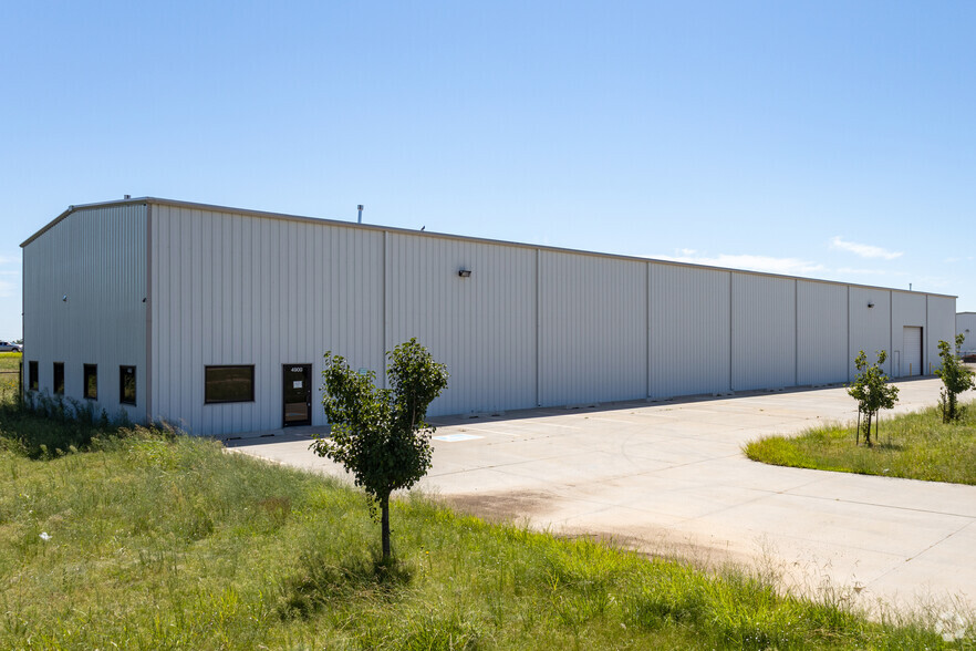 4900 S Rockwell St, Oklahoma City, OK à louer - Photo de l’immeuble – Image 1 sur 47
