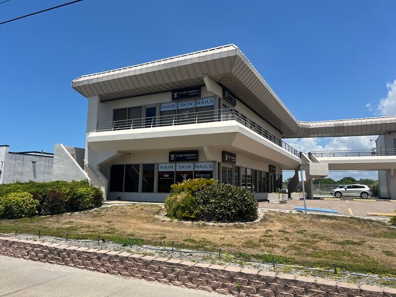 2345 Bee Ridge Rd, Sarasota, FL à vendre - Photo de l’immeuble – Image 3 sur 3