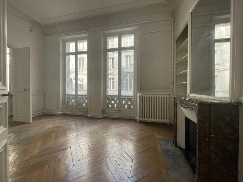 Bureau dans Paris à vendre - Photo de l’immeuble – Image 3 sur 7