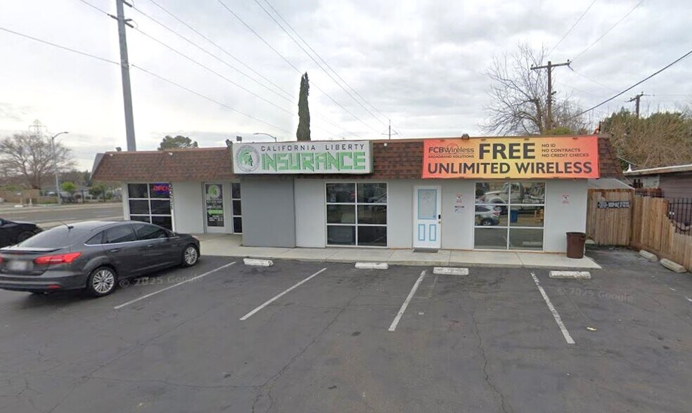 2201 El Camino Ave, Sacramento, CA à louer - Photo de l’immeuble – Image 3 sur 21