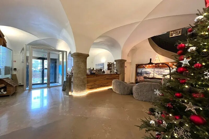 Bureau dans Lyon à louer - Photo de l’immeuble – Image 3 sur 14