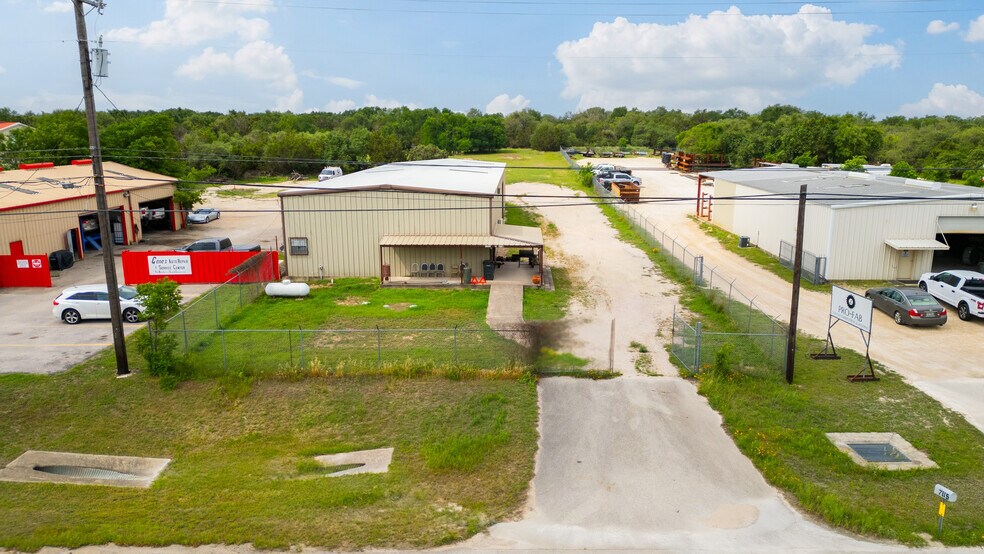 7115 Ranch Road 2338, Georgetown, TX à vendre - Photo de l’immeuble – Image 2 sur 9
