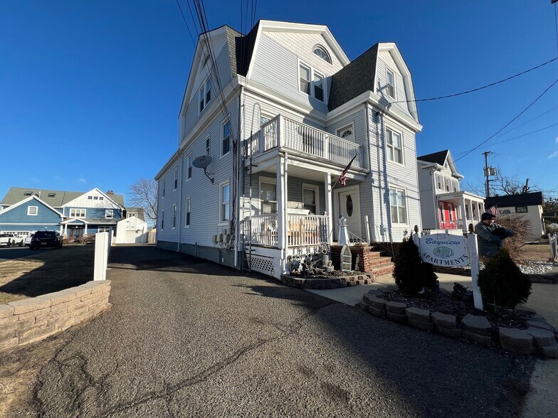123 1st St, Keyport, NJ à vendre - Photo de l’immeuble – Image 2 sur 3