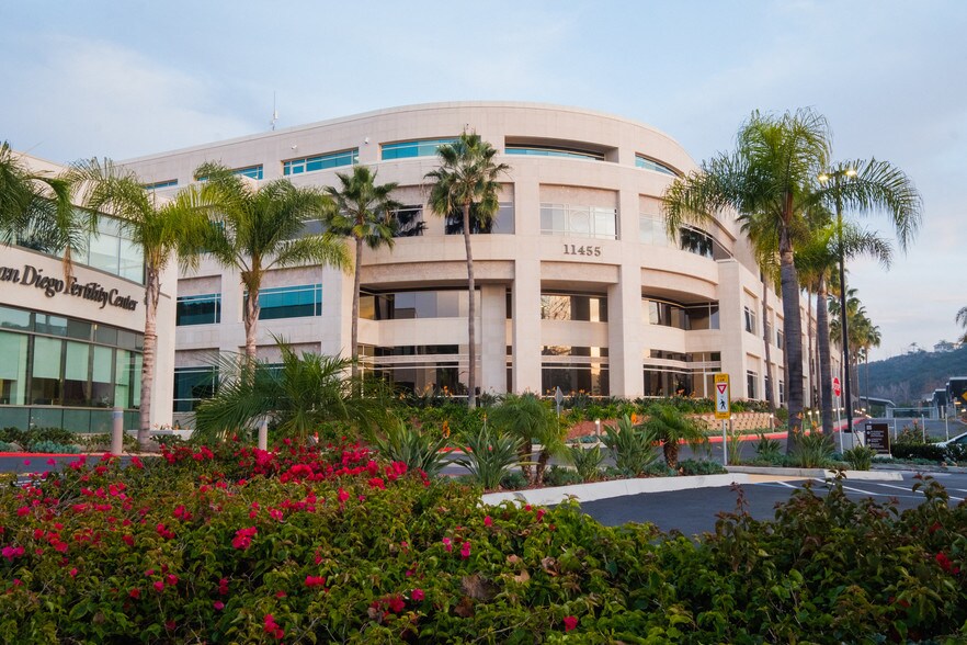 11455 El Camino Real, San Diego, CA à louer - Photo de l’immeuble – Image 3 sur 12