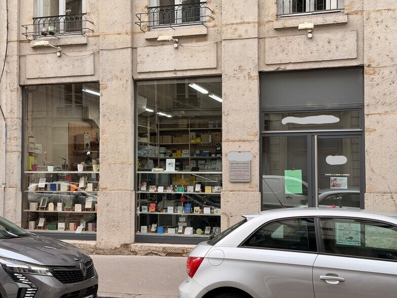 Local commercial dans Lyon 2eme Arrondissement à louer - Photo de l’immeuble – Image 2 sur 3