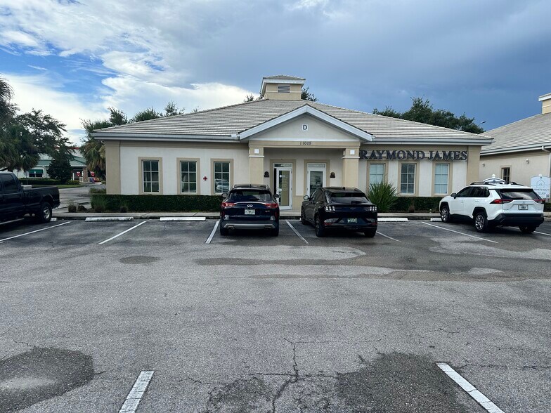 11009 Gatewood Dr, Bradenton, FL à vendre - Photo de l’immeuble – Image 1 sur 14