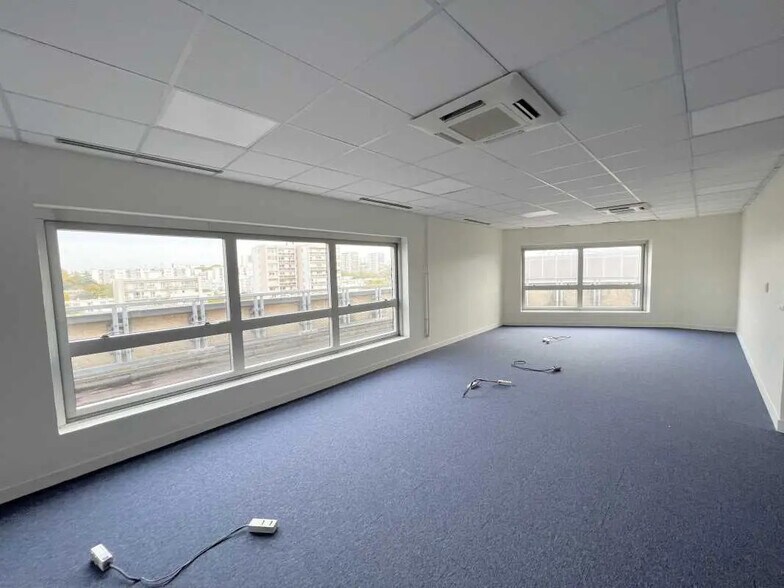 Bureau dans Créteil à louer - Photo de l’immeuble – Image 2 sur 4