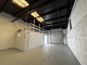 600 Oak Pl, Port Orange, FL à louer Photo intérieure– Image 2 sur 3