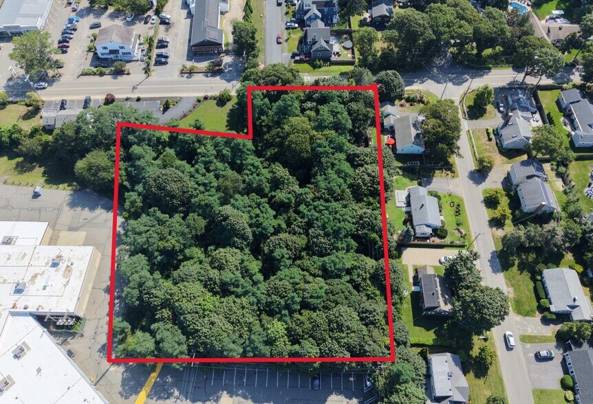 148 Worcester Ct, Falmouth, MA à vendre - Photo de l’immeuble – Image 2 sur 4