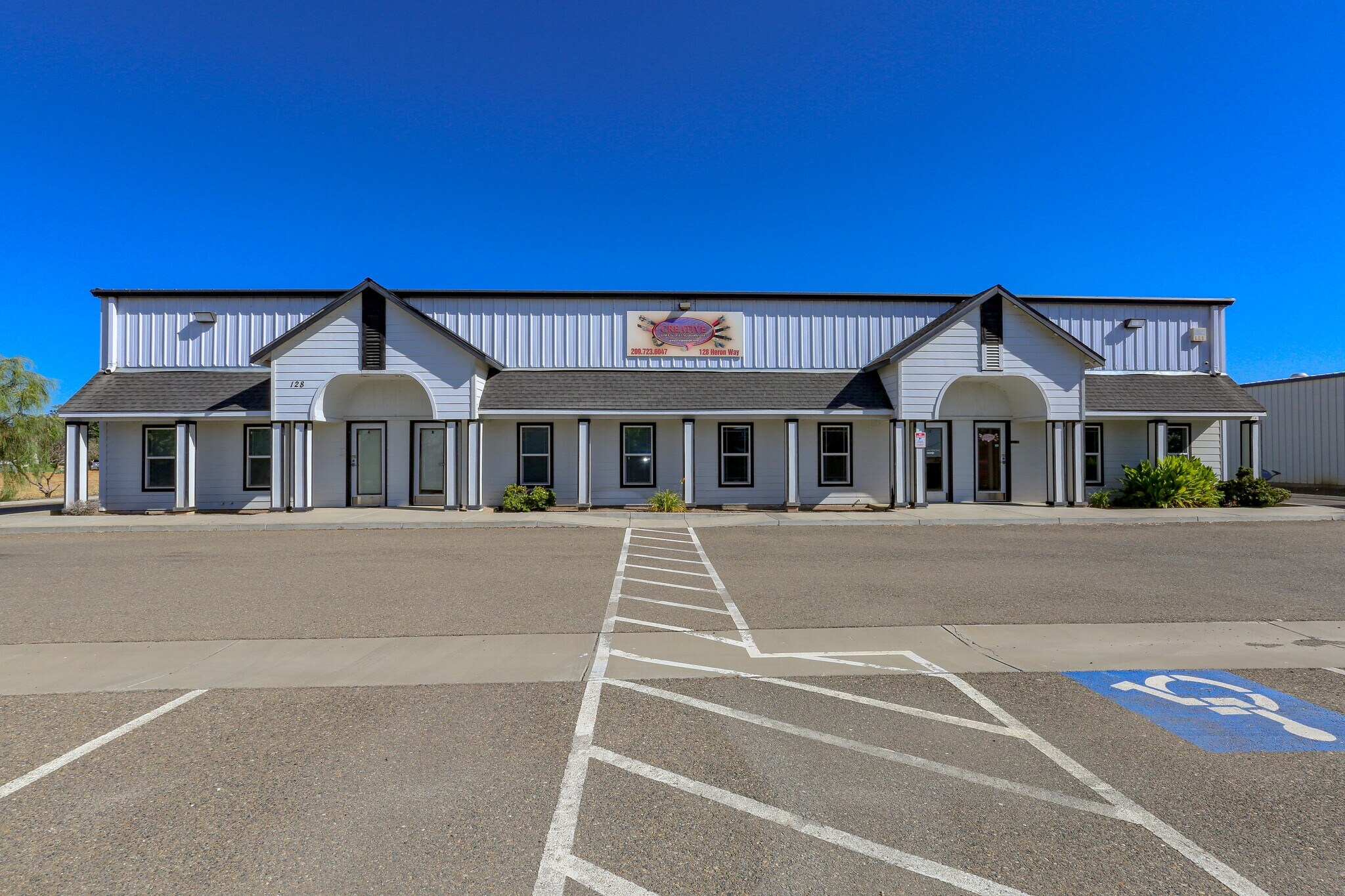 128 Heron Way, Merced, CA à louer Photo principale– Image 1 sur 45