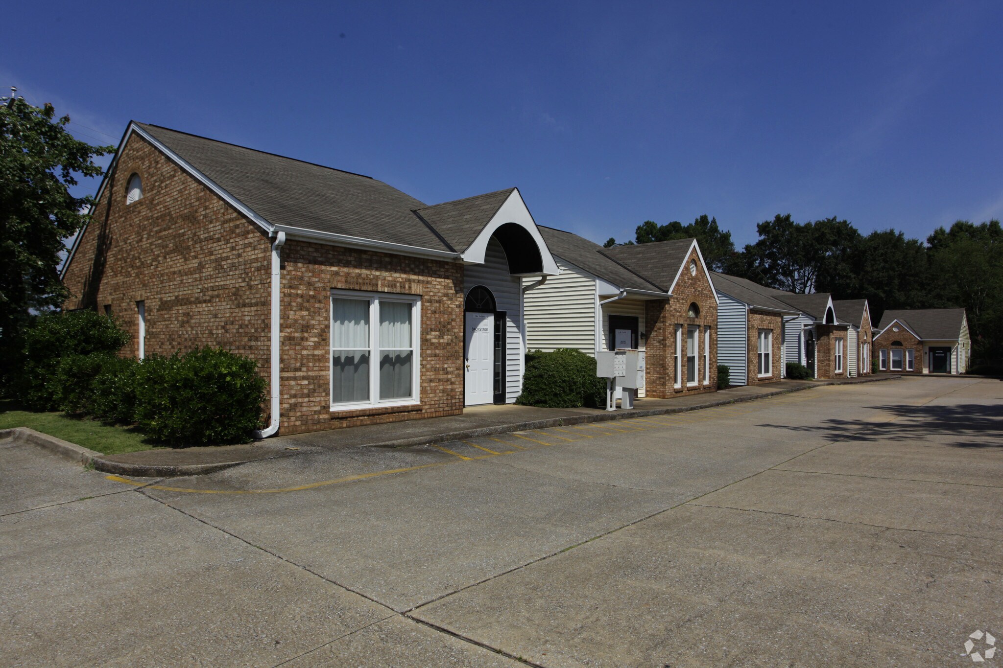 4230-4244 McFarland Blvd, Northport, AL à louer Photo principale– Image 1 sur 4