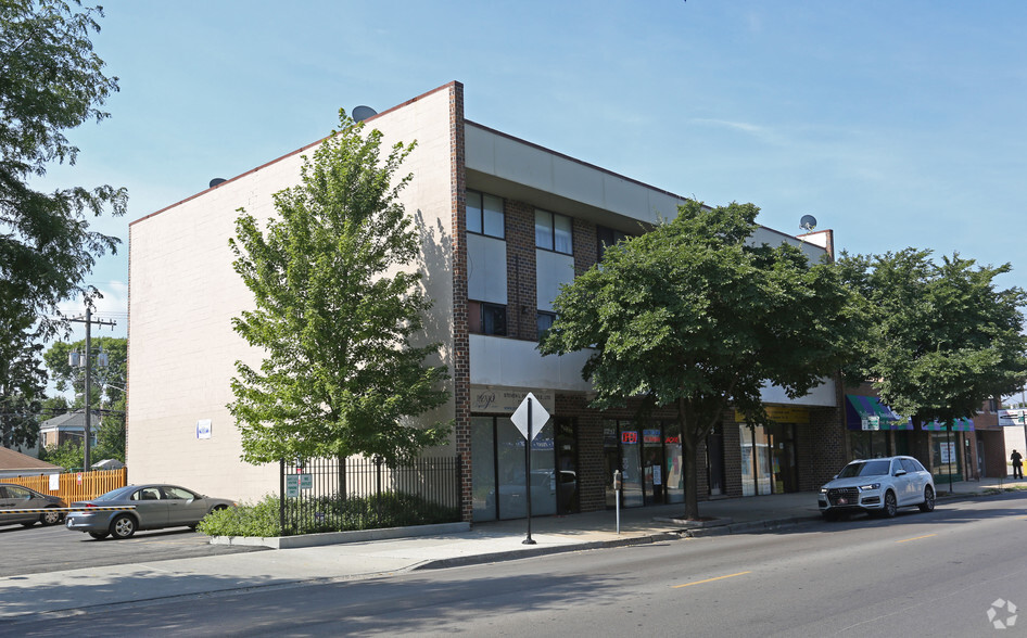 2727-2731 W Touhy Ave, Chicago, IL à vendre - Photo de l’immeuble – Image 2 sur 3