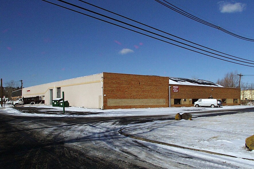 59 Grand St, Moonachie, NJ à vendre - Photo de l’immeuble – Image 2 sur 7