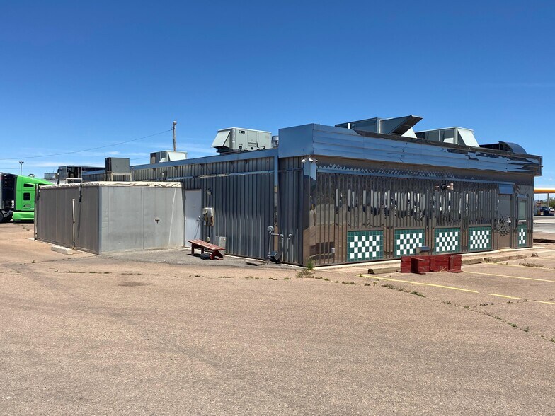 1300 Motel Dr, Milan, NM à louer - Photo de l’immeuble – Image 3 sur 3